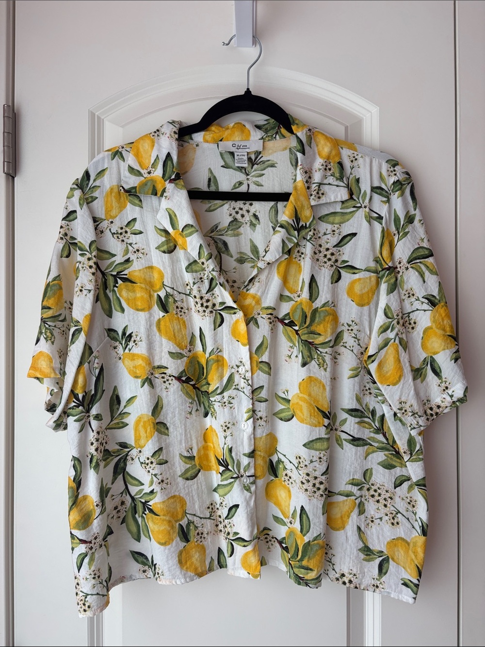 C by One Fruit Print Button-Down Shirt Size XL